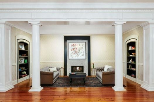 Inn at Carnall Hall