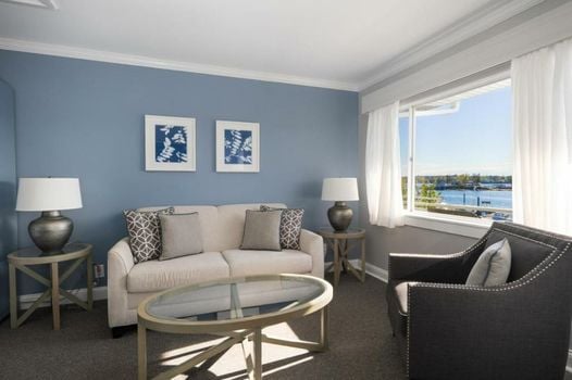 Boothbay Harbor Oceanside Inn