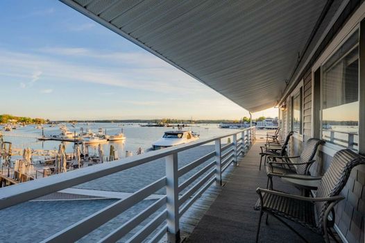 Boothbay Harbor Oceanside Inn