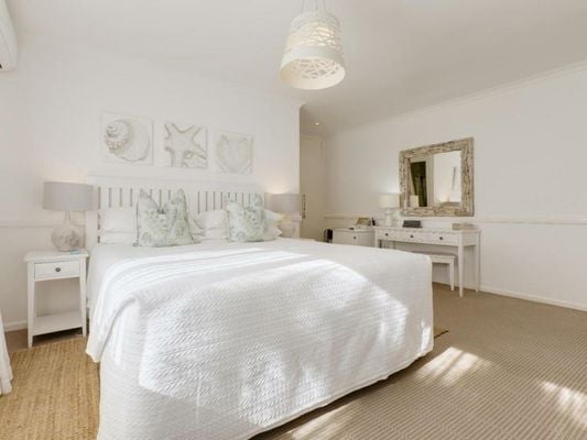 Amanzi Island Boutique Hotel