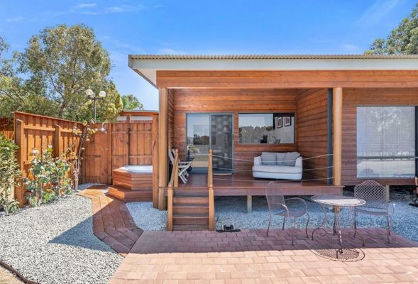 The Swan Valley Retreat