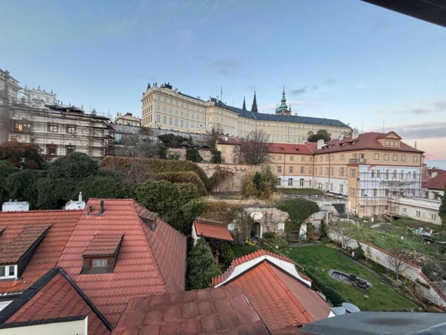 The Golden Wheel Hotel
