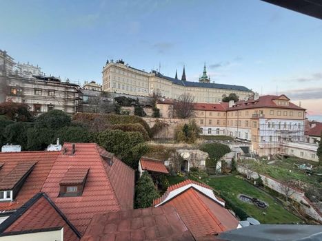 The Golden Wheel Hotel