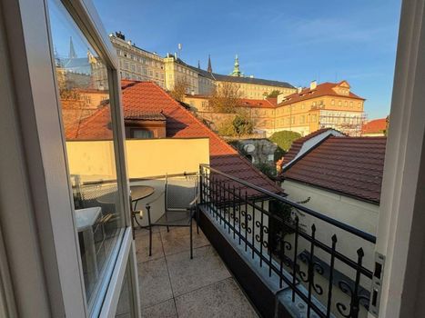 The Golden Wheel Hotel