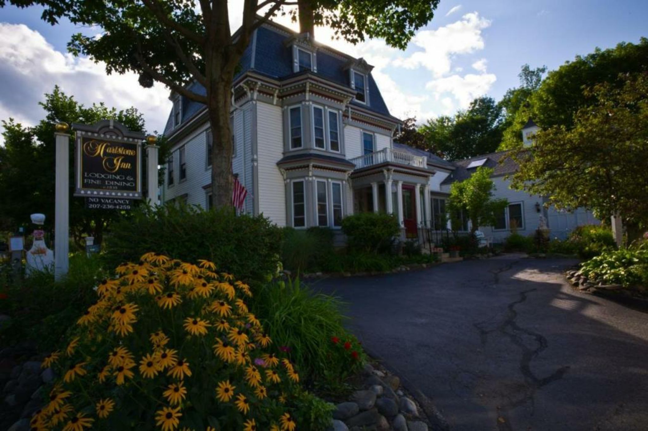 Hartstone Inn