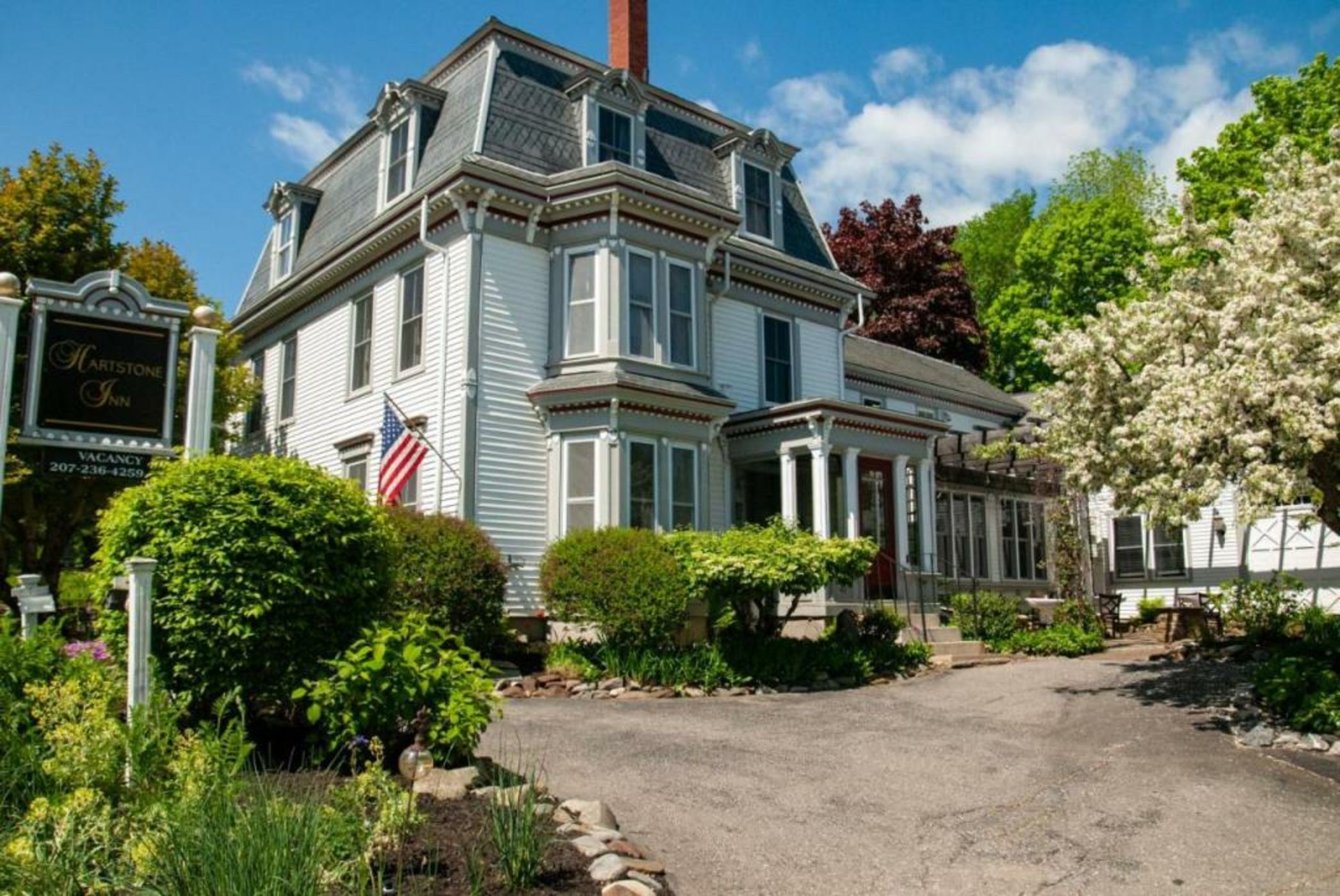 Hartstone Inn