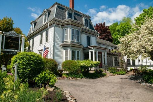 Hartstone Inn
