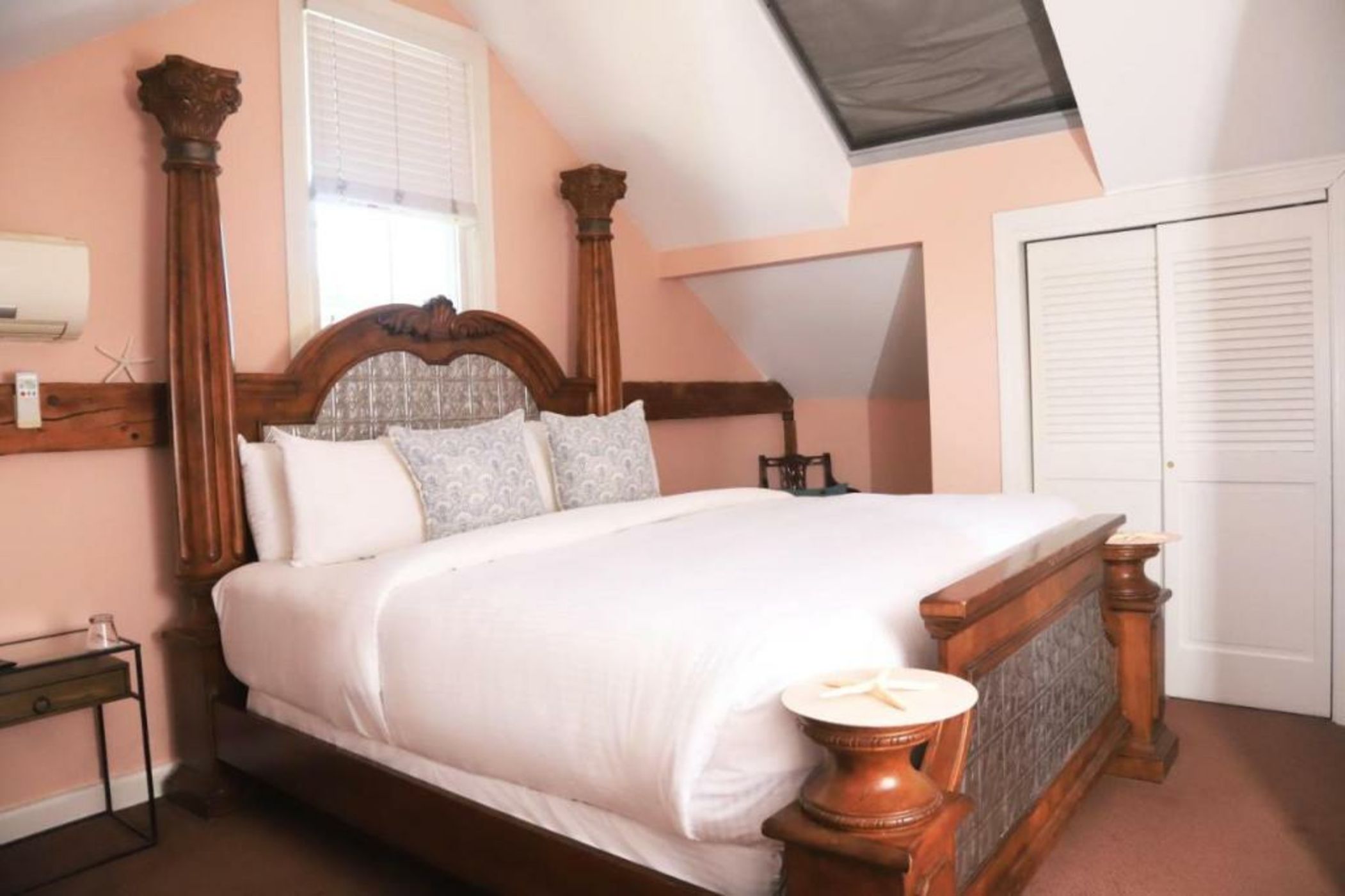 Hartstone Inn