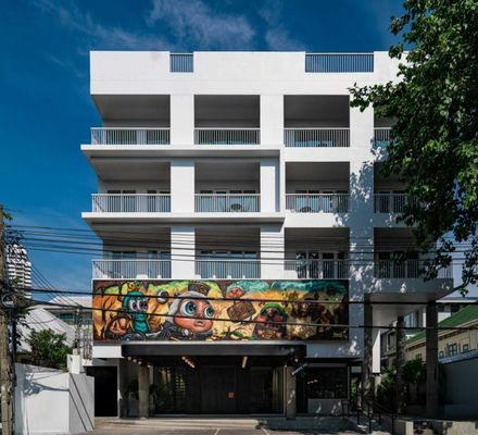 The StandardX, Bangkok Phra Arthit