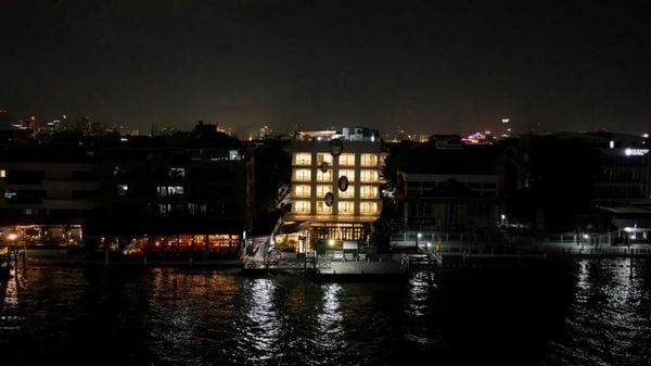 The StandardX, Bangkok Phra Arthit