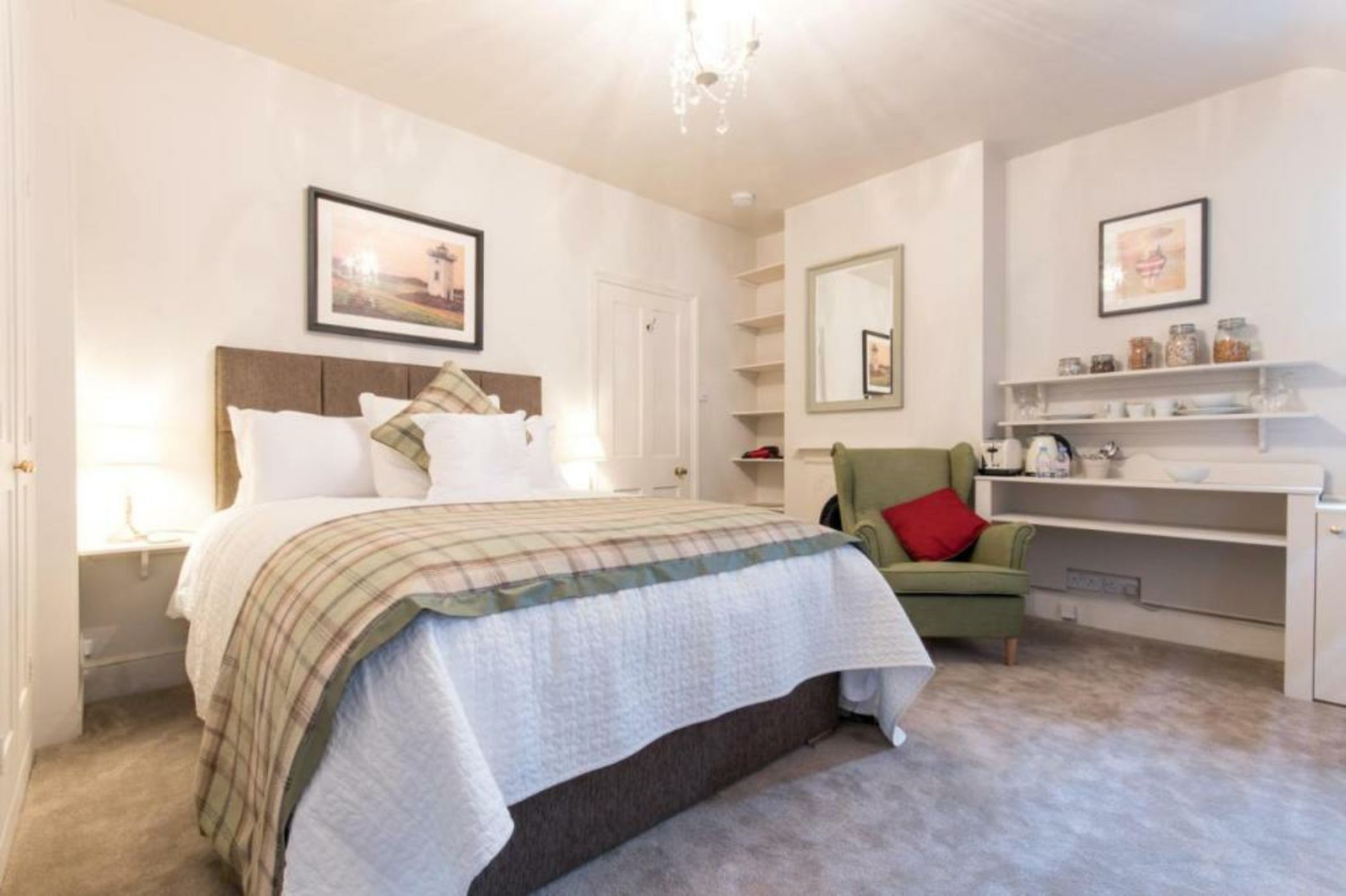April House Weybridge - Boutique Guesthouse