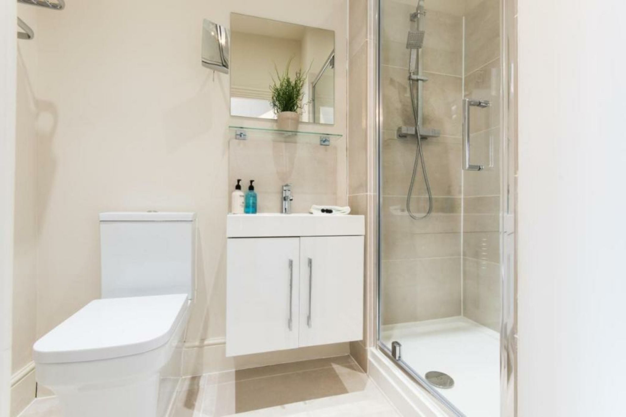 April House Weybridge - Boutique Guesthouse