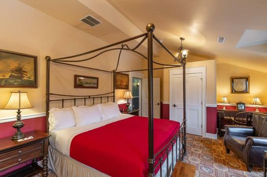 Steele Mansion Inn & Gathering Hub