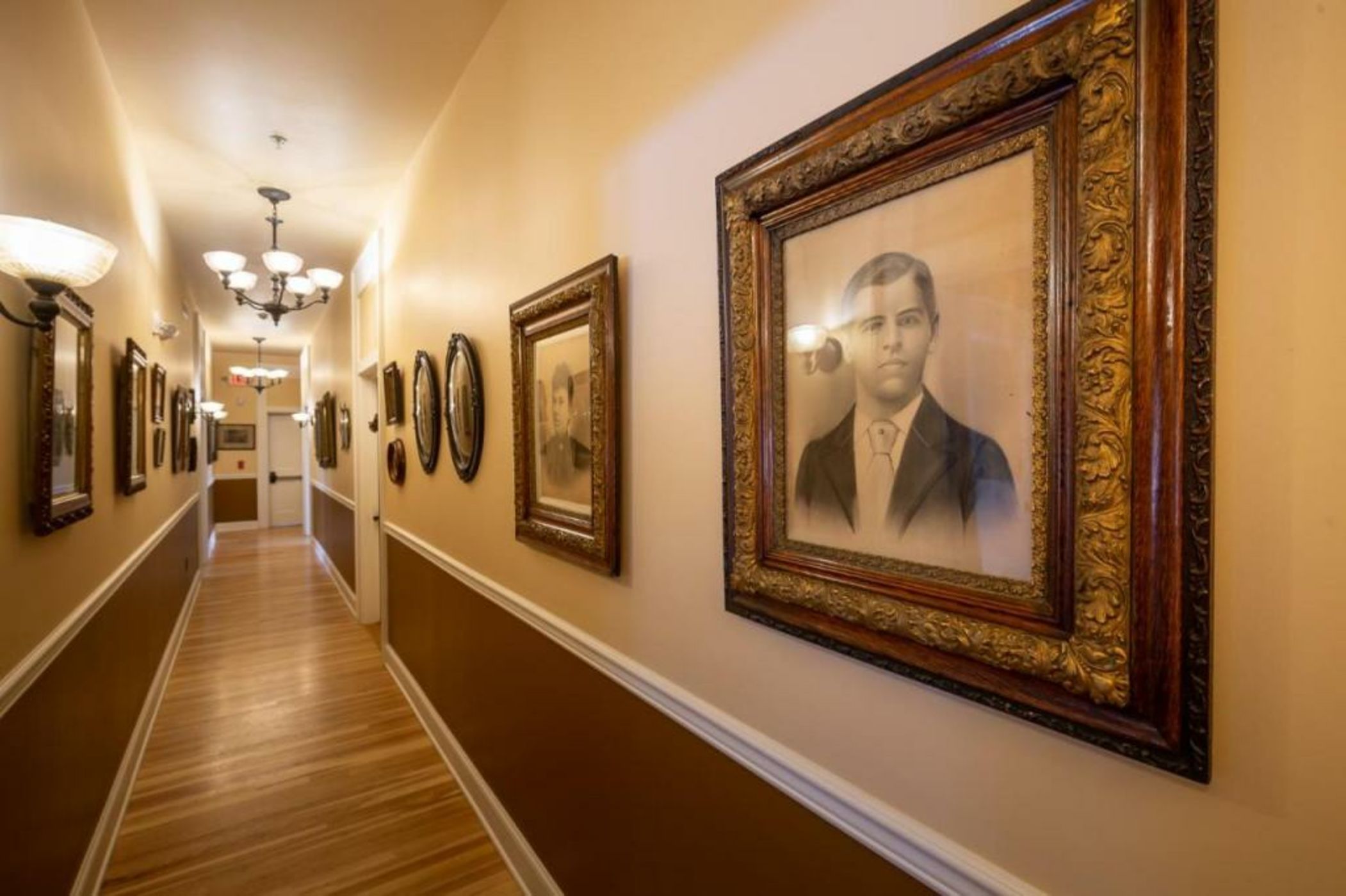 Steele Mansion Inn & Gathering Hub