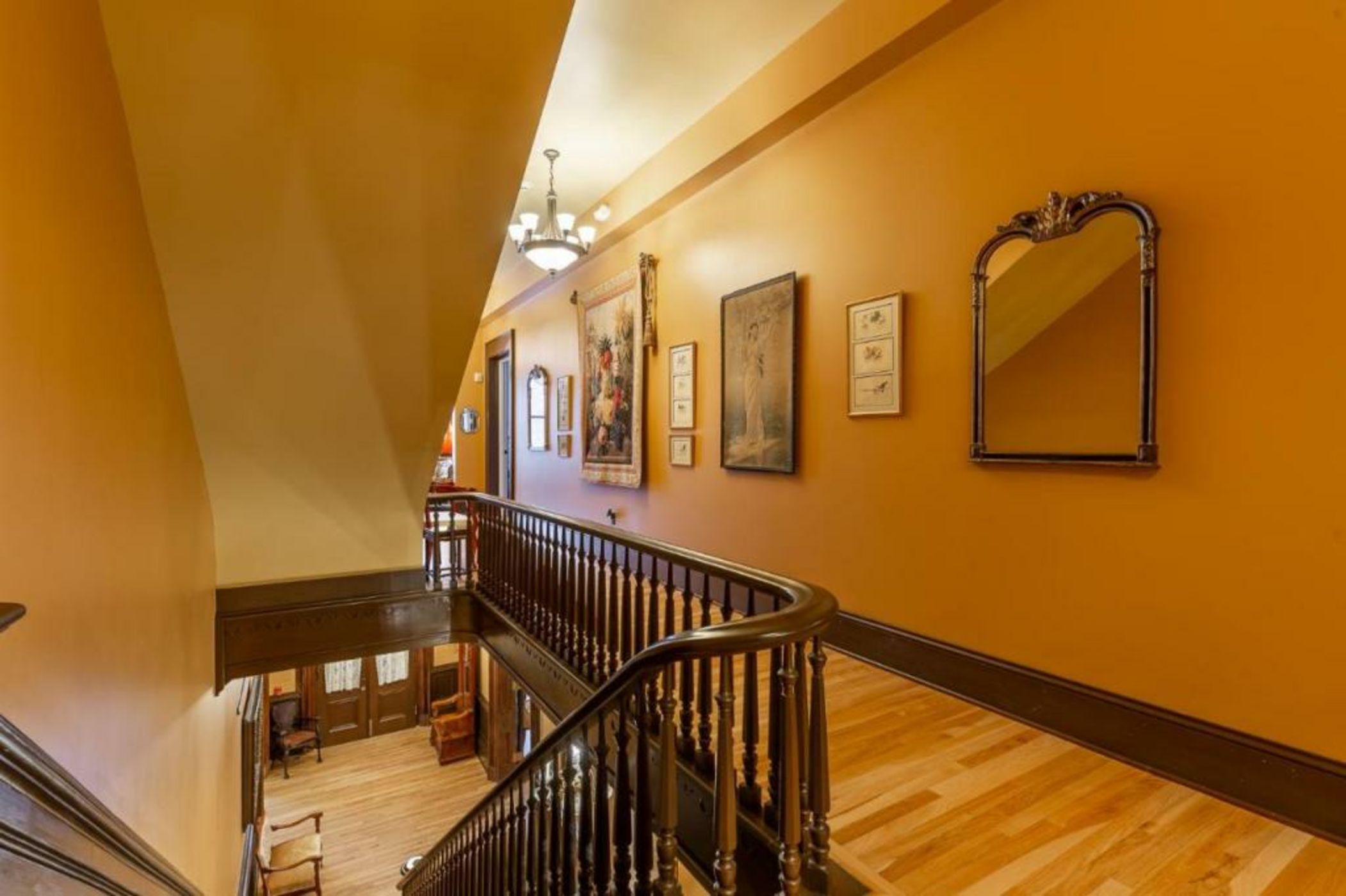 Steele Mansion Inn & Gathering Hub