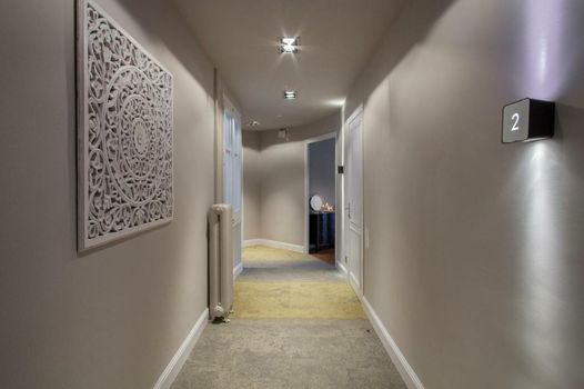 BacHome Gallery B&B