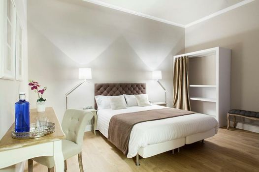 BacHome Gallery B&B