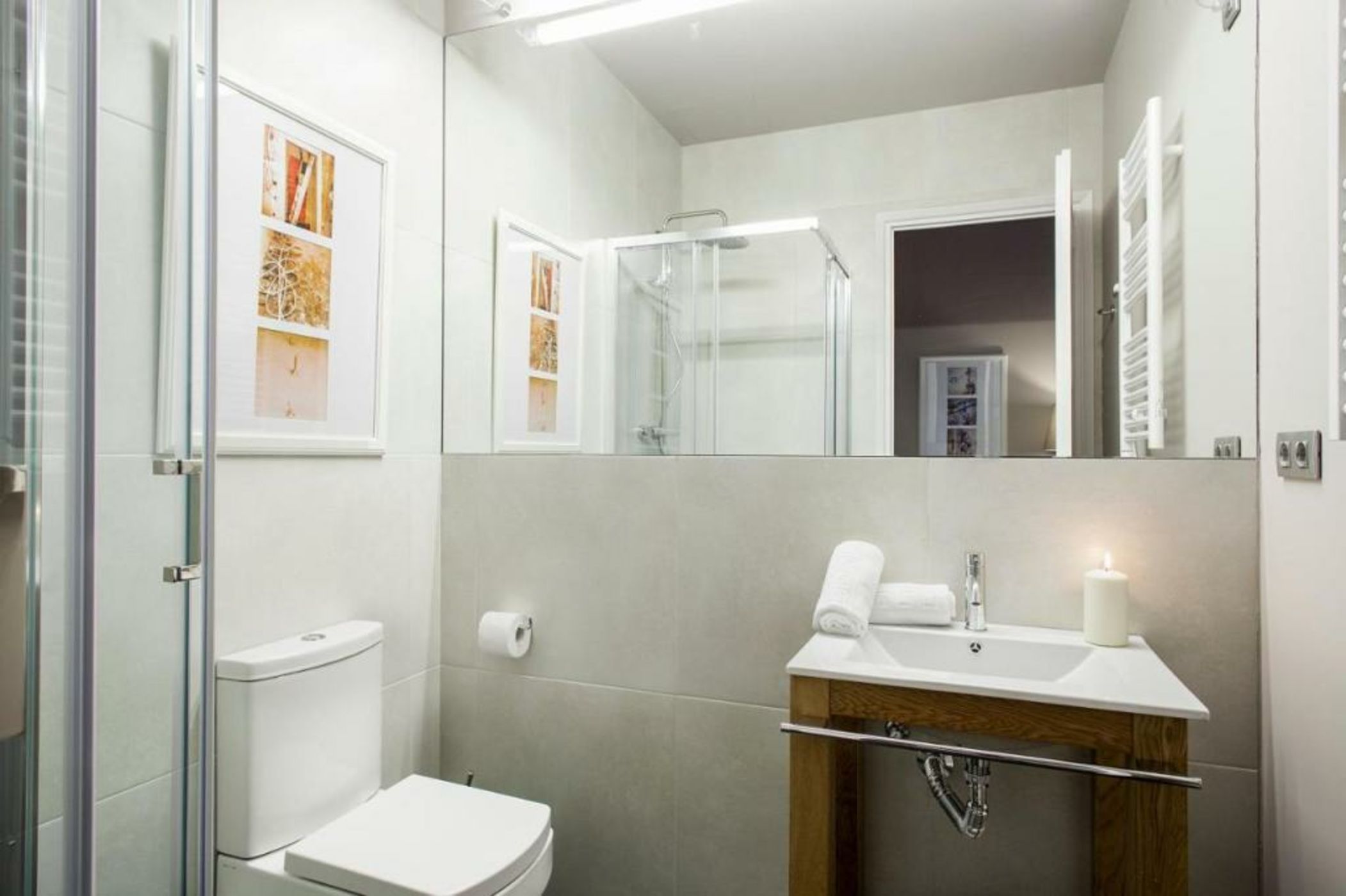 BacHome Gallery B&B