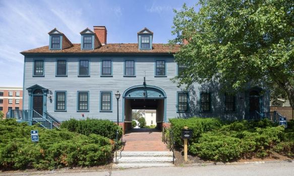 THE INN DOWNTOWN - Portsmouth, NH