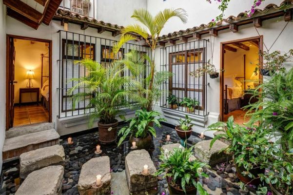 Casa Encantada by Porta Hotels