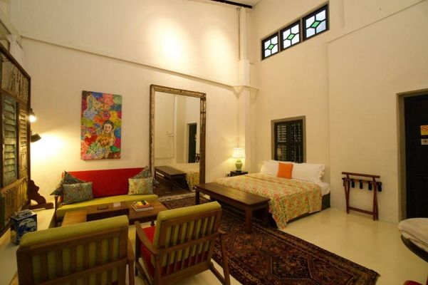 Muntri Mews