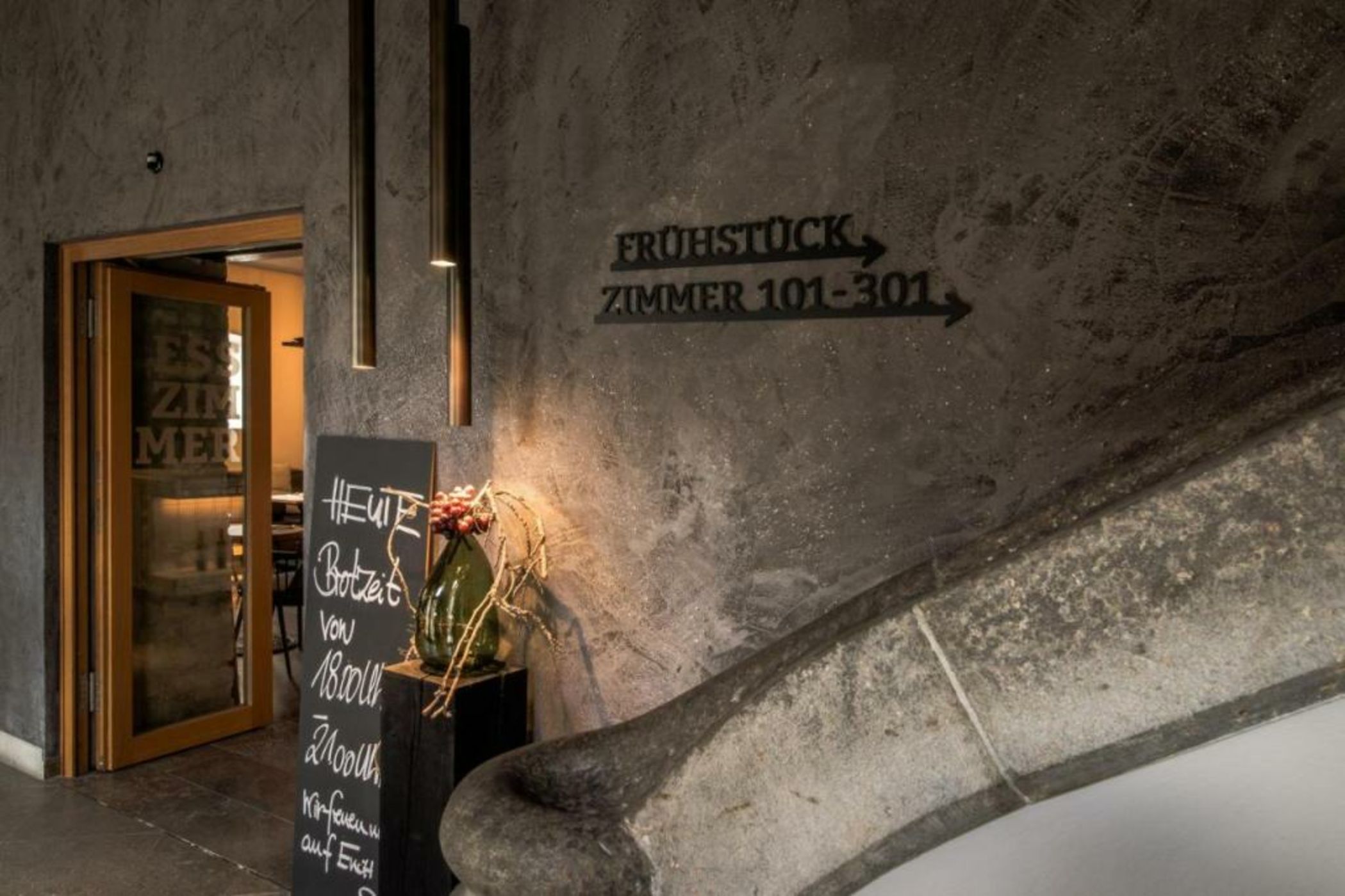 Hotel / Weingut Meintzinger