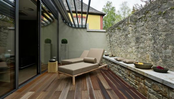 Hotel / Weingut Meintzinger
