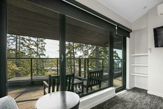 Black Rock Oceanfront Resort