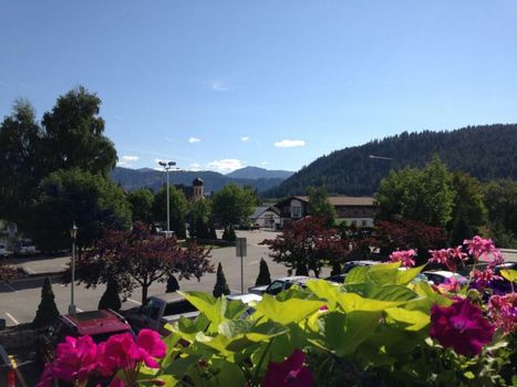 Linderhof Inn