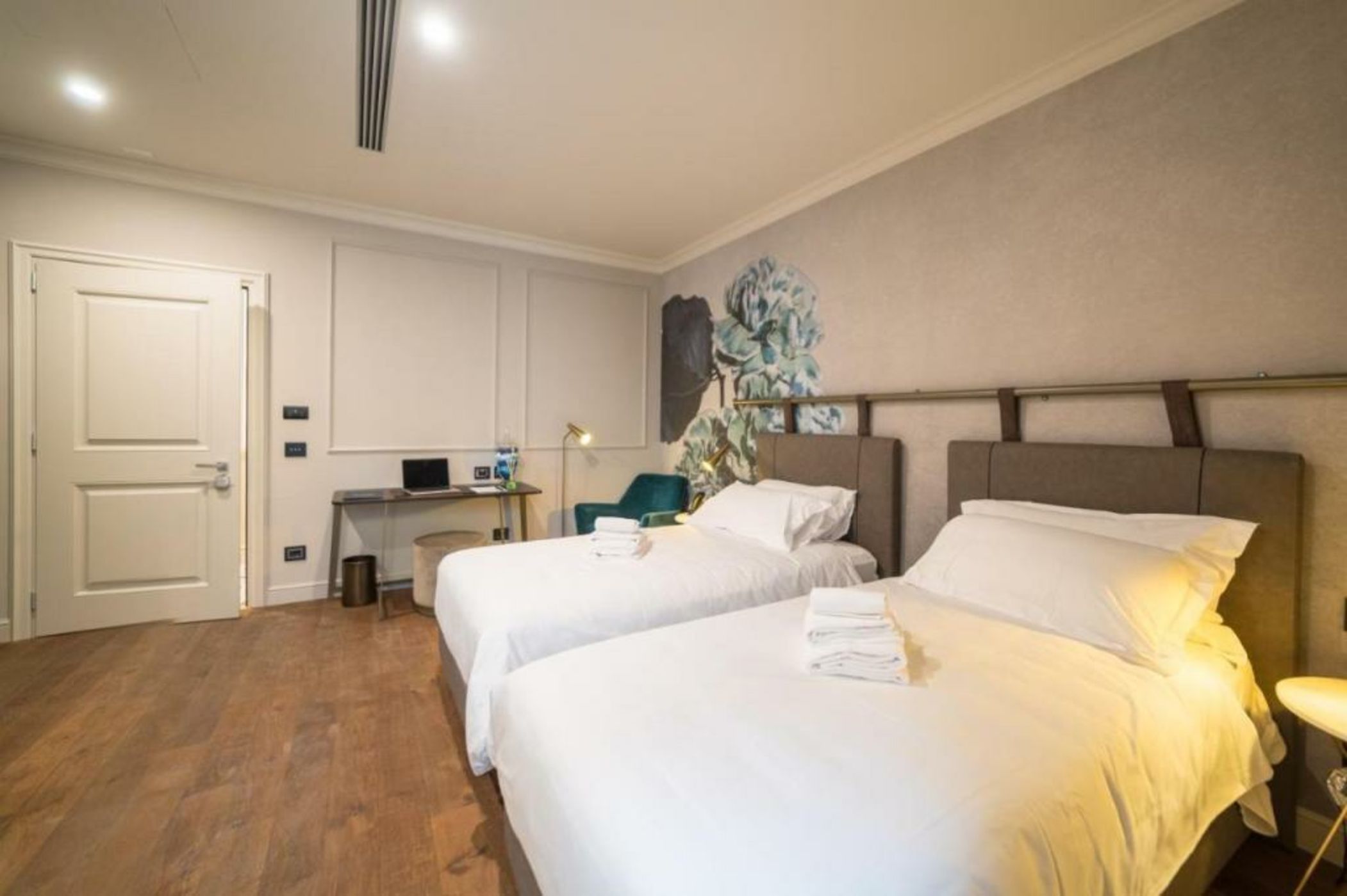 Palazzo 42 - Boutique Hotel & Suites