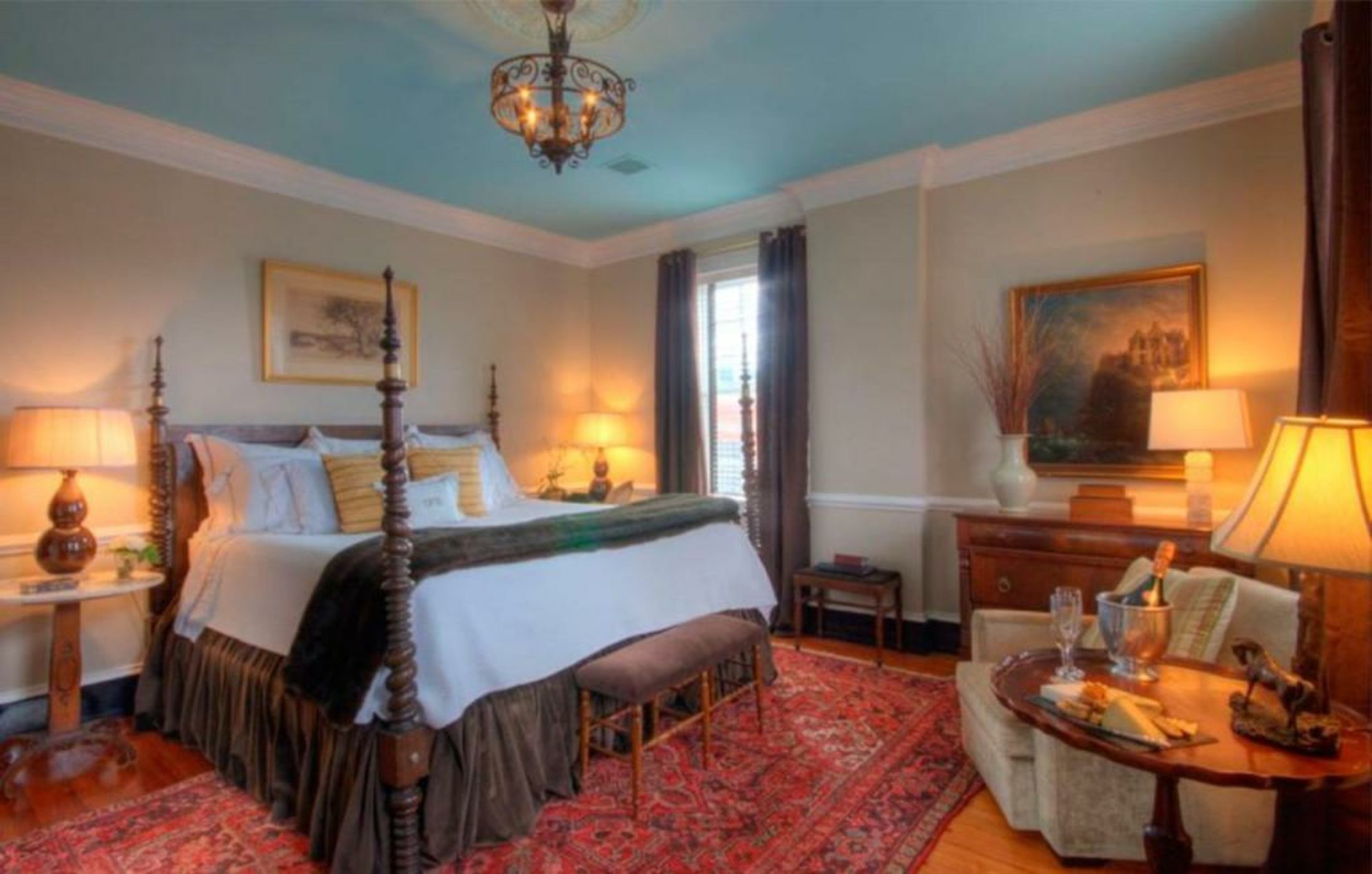Inn at Court Square