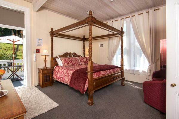 Sennen House Boutique Accommodation