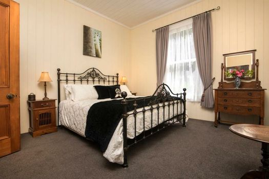 Sennen House Boutique Accommodation