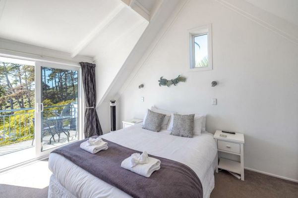Waiheke Island Resort Conference & Accomodation Centre