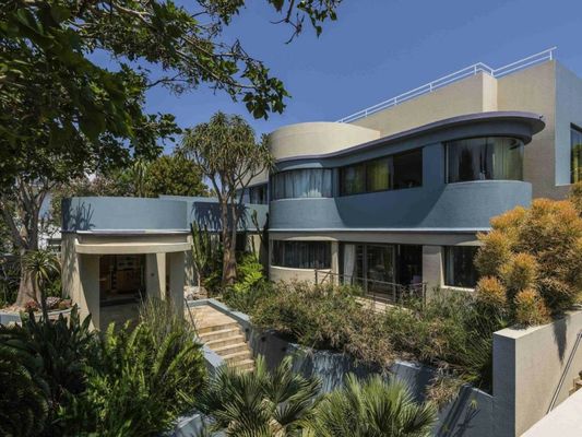 No5 Boutique Art Hotel by Mantis