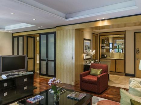 No5 Boutique Art Hotel by Mantis