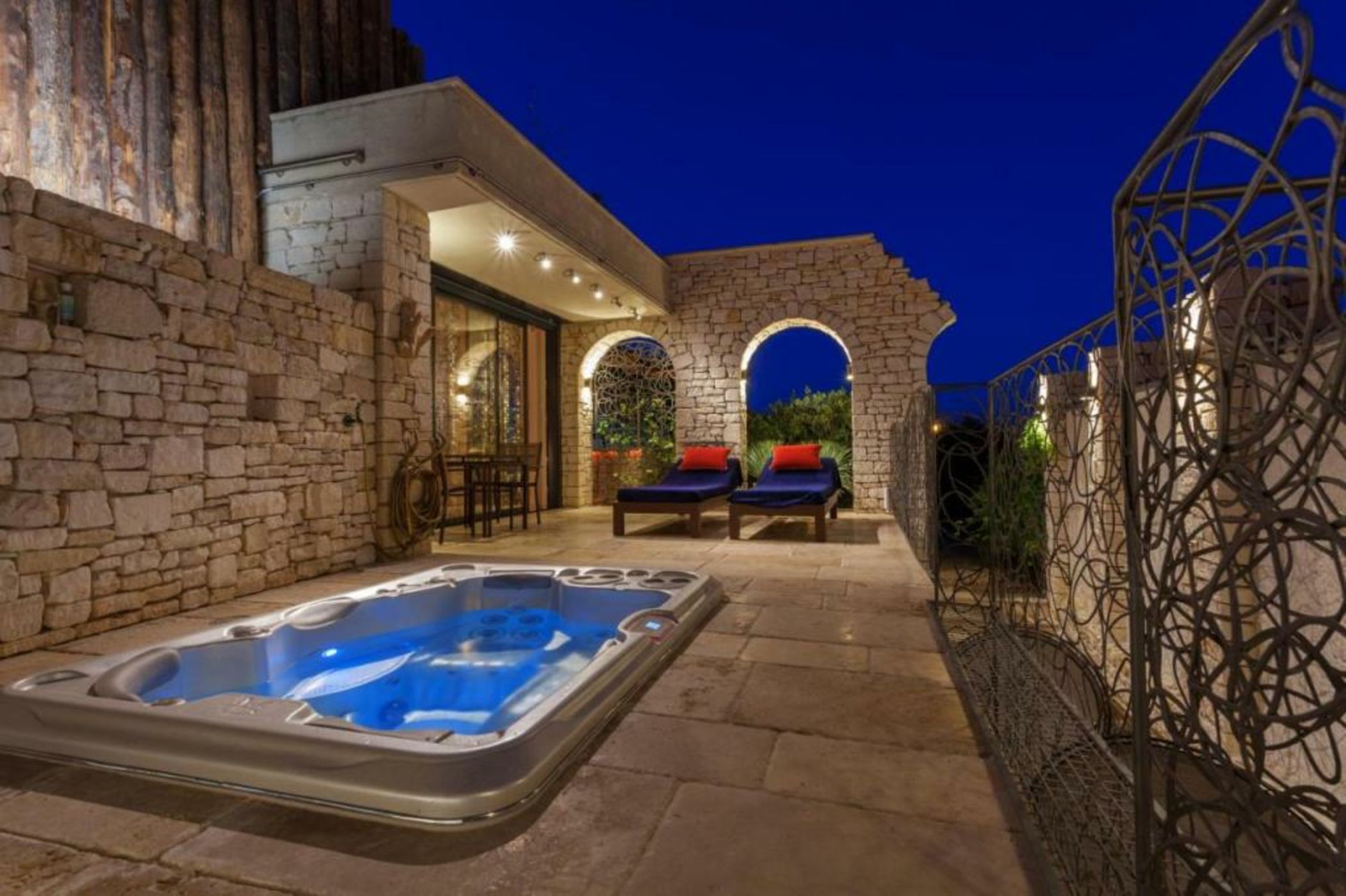 La Maison du Passage - Chambres - Suites premium, Spa, Piscine et Restaurant