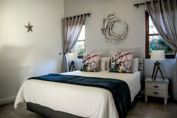 Sixteen Guesthouse on Main