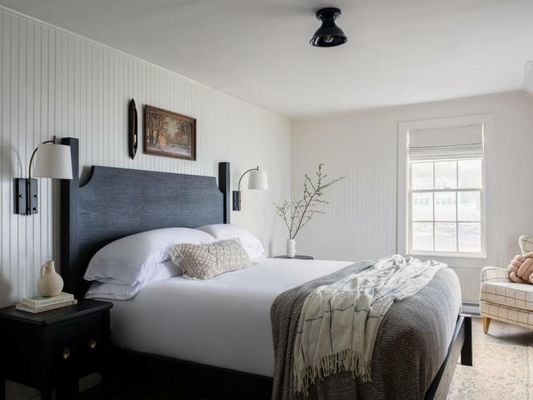 Bluebird Ocean Point Inn