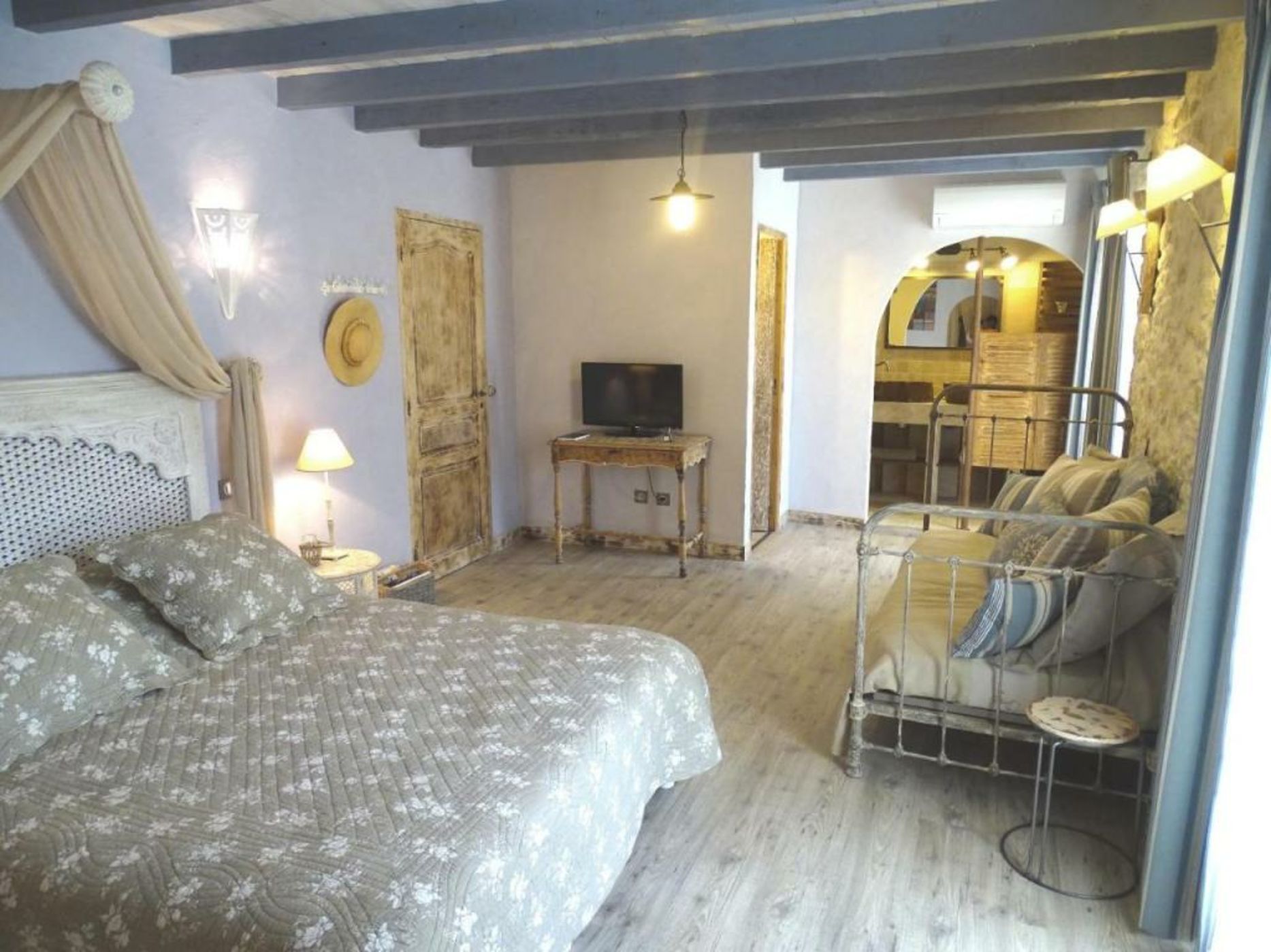 Chambres d'Hôtes Domaine de Beunes