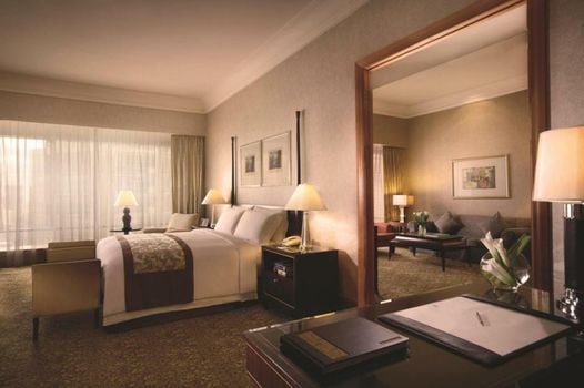 The Ritz-Carlton Jakarta, Mega Kuningan