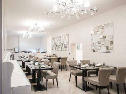 Hôtel Le White - Le 42 Restaurant