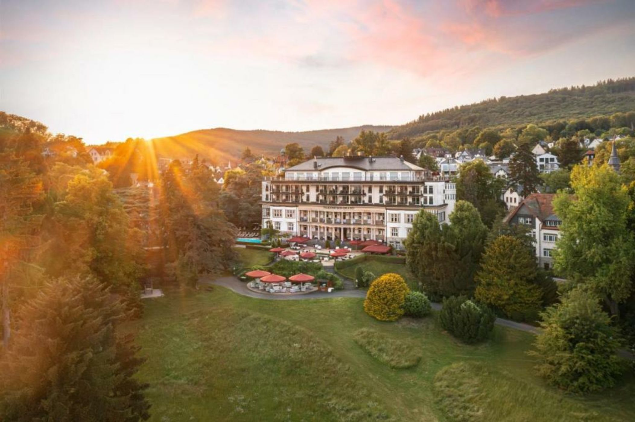 Falkenstein Grand, Autograph Collection