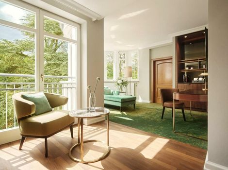 Falkenstein Grand, Autograph Collection