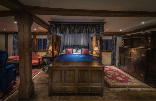 Long Crendon Manor B&B