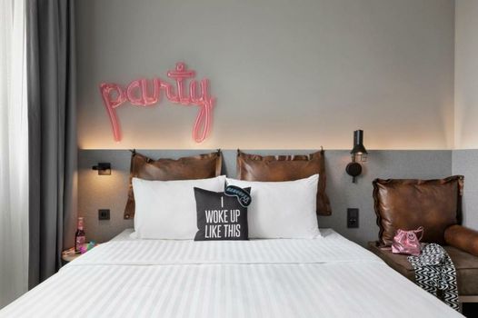 Moxy Duesseldorf City