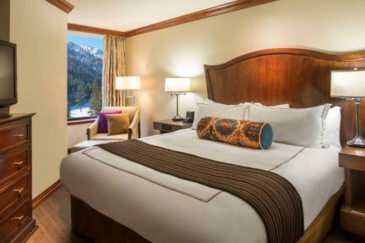Everline Resort and Spa, Lake Tahoe