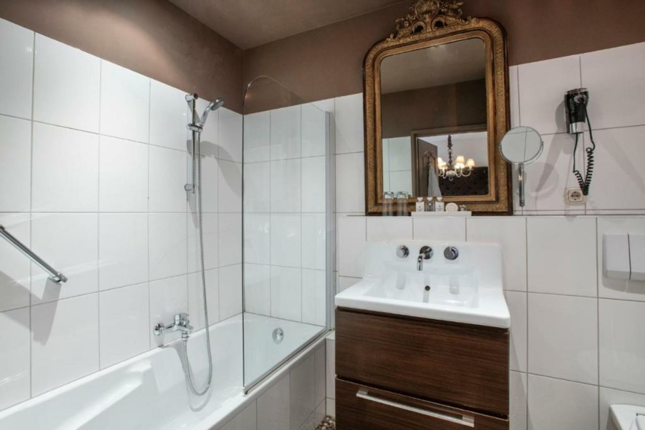 l'Auberge Damhotel