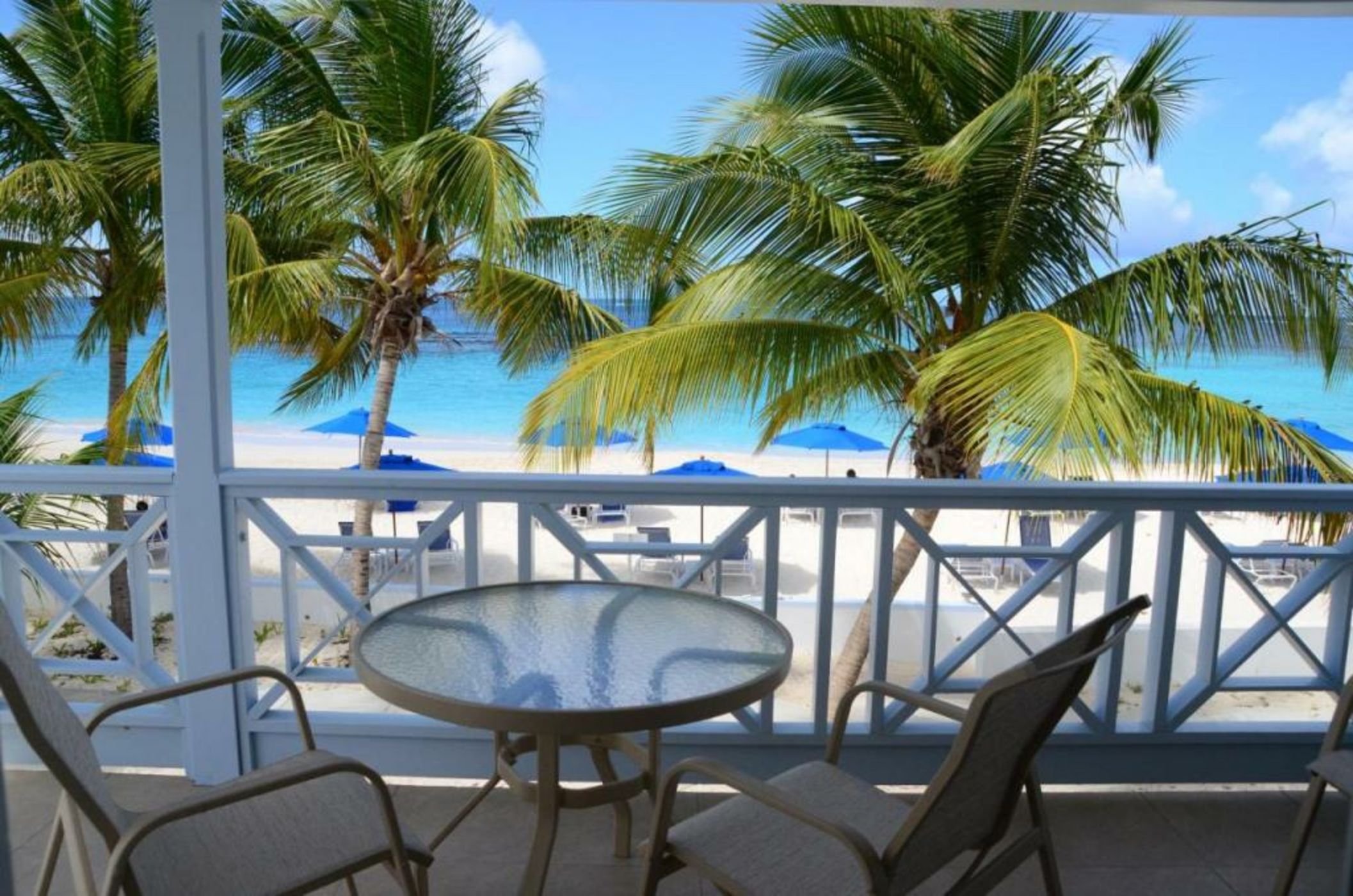 Shoal Bay Villas