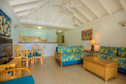 Shoal Bay Villas